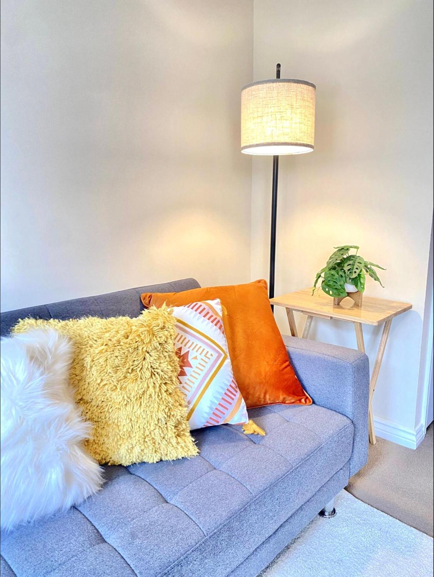 Free Private Parking! Oakley House And Garden! Fully Equipped 4 Comfy Beds Villa Corby Exterior photo