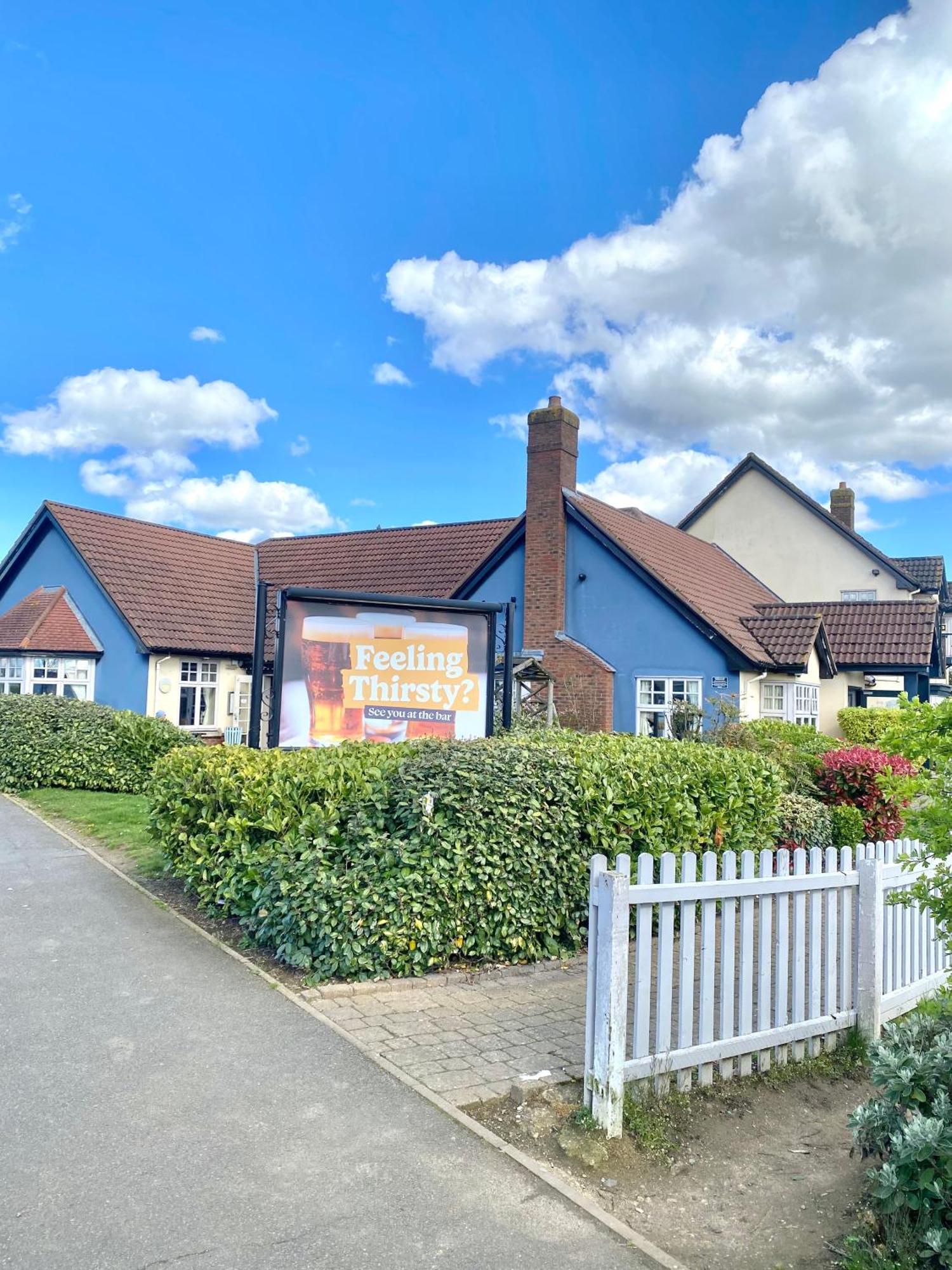 Free Private Parking! Oakley House And Garden! Fully Equipped 4 Comfy Beds Villa Corby Exterior photo